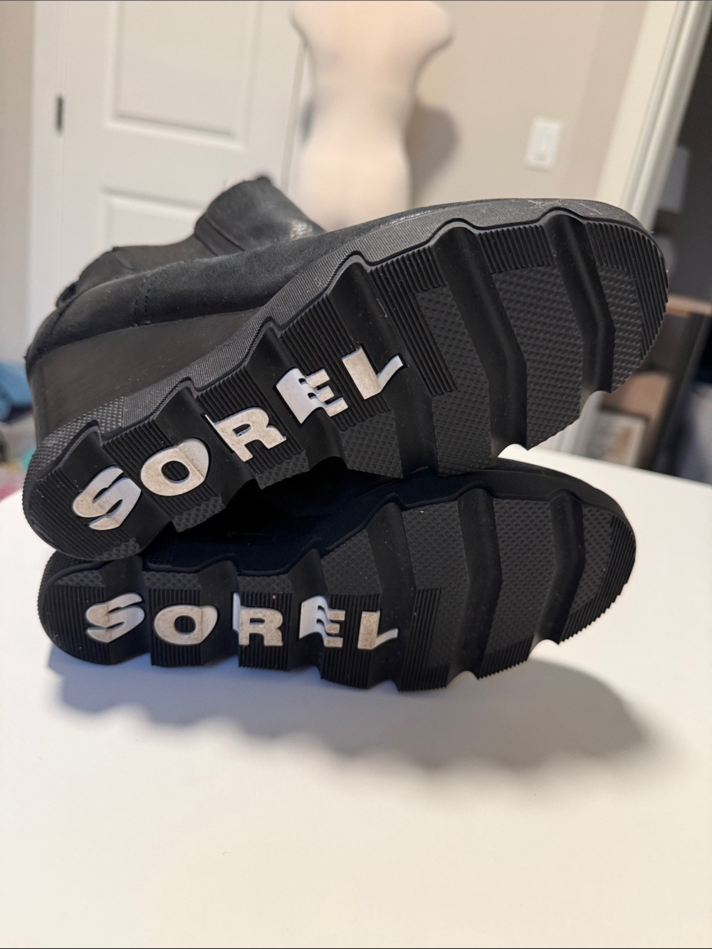 Sorel Joan of Arctic Black Wedge Chelsea Bootie sz 7 - Picture 4 of 6
